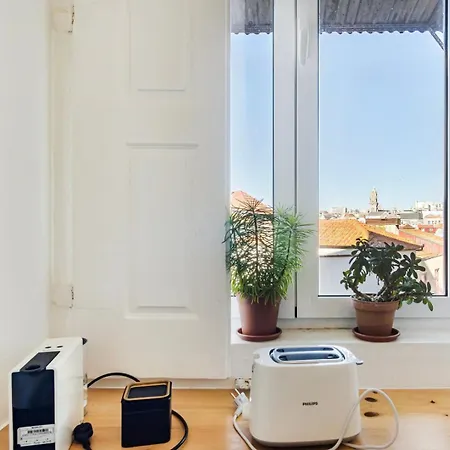 Vintage Vibes Near Porto's Old Town *