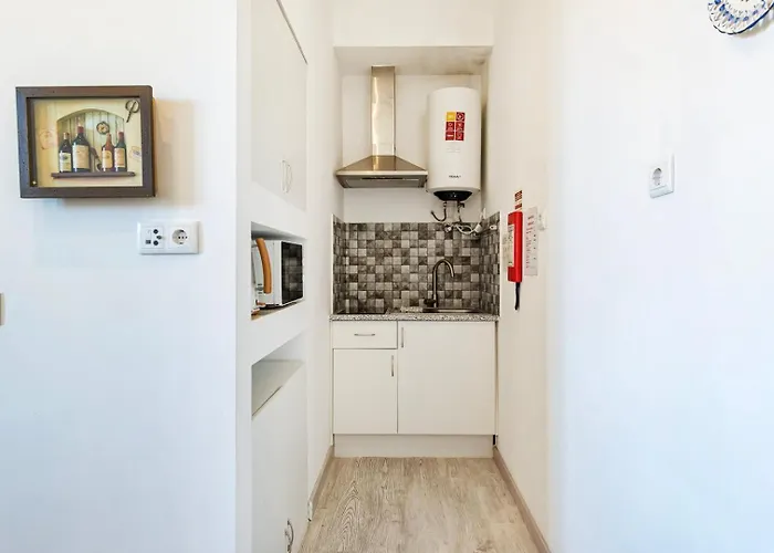 Vintage Vibes Near Porto's Old Town * Πόρτο